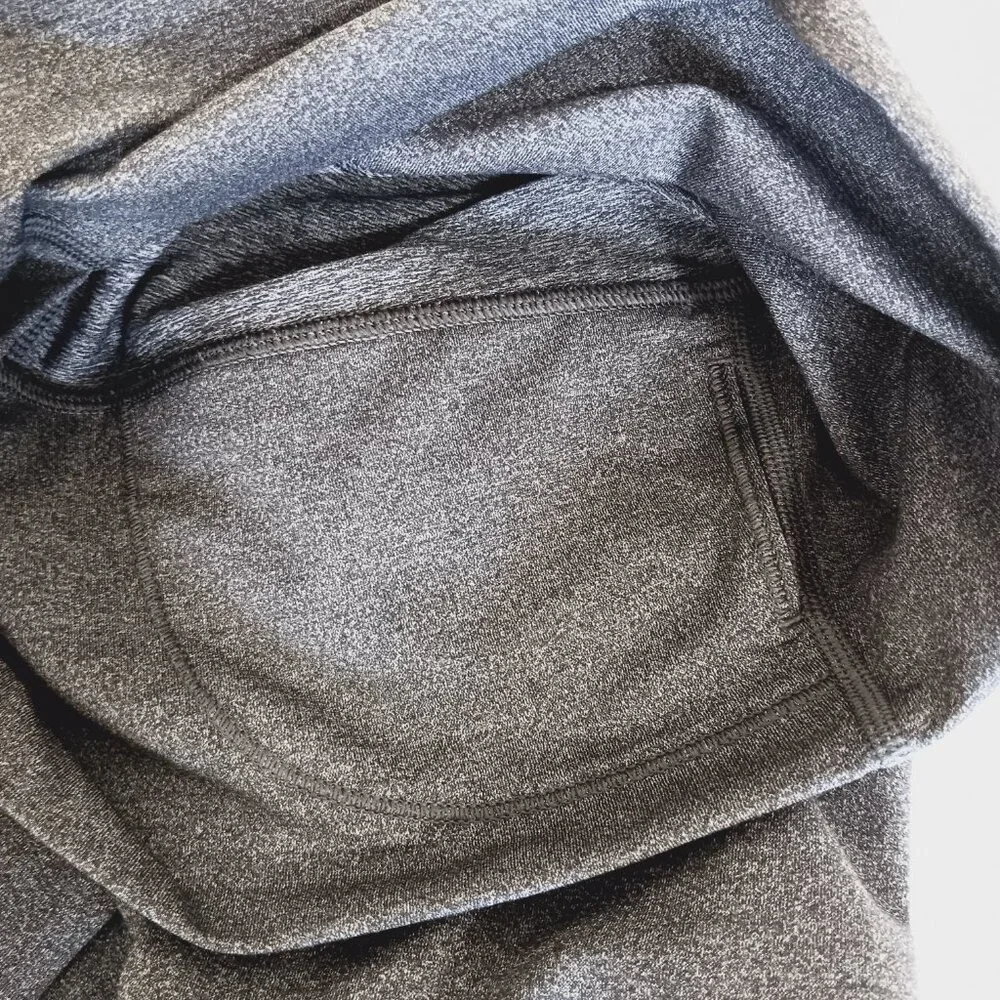 lululemon Women's Heathered Black Wunder Under Crop (High-Rise) Size 4